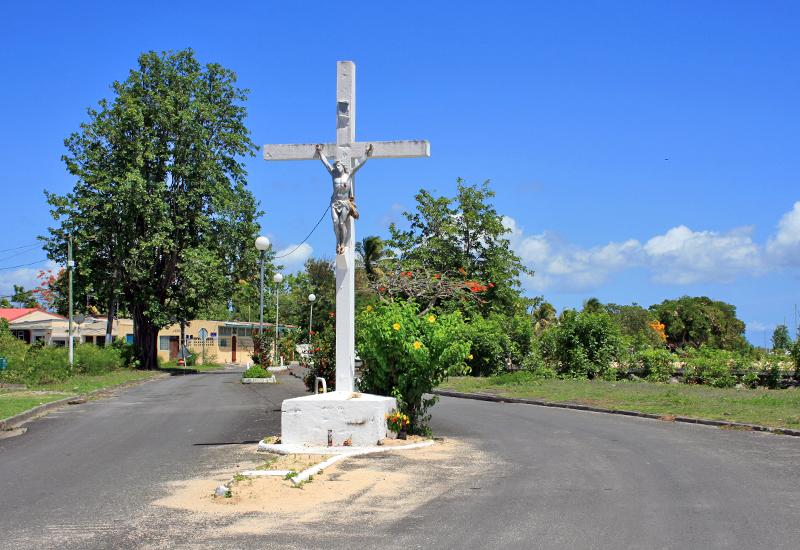 Croix de Rambouillet - Port-Louis. Encore très fréquentée par les dévots