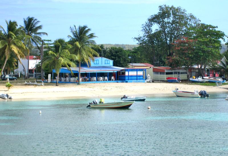 Plusieurs restaurants le long de la plage